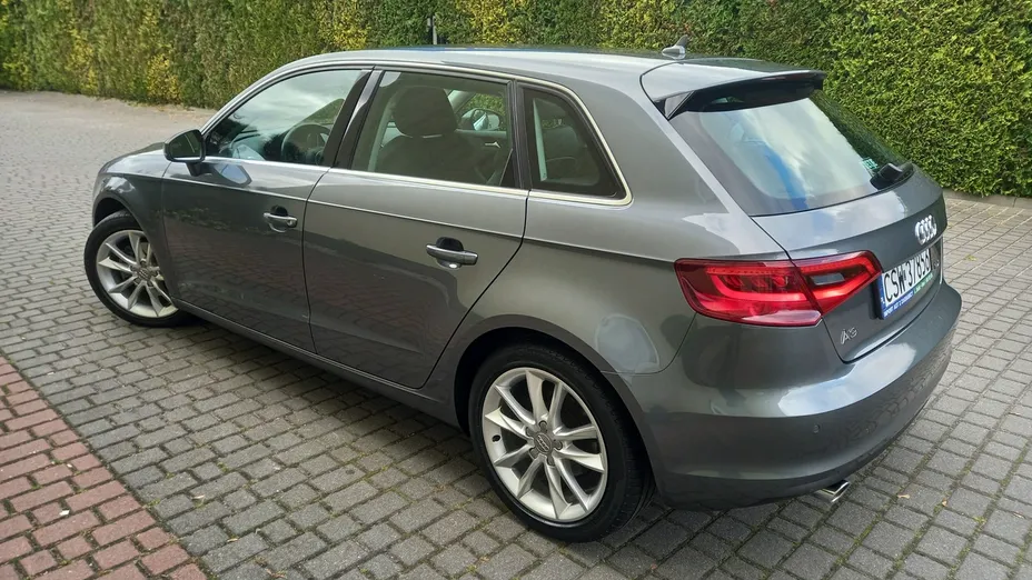 AUDI A3 Sportback -