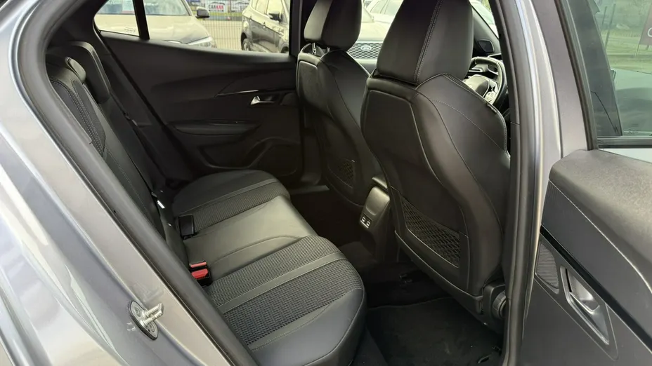 PEUGEOT 2008 -