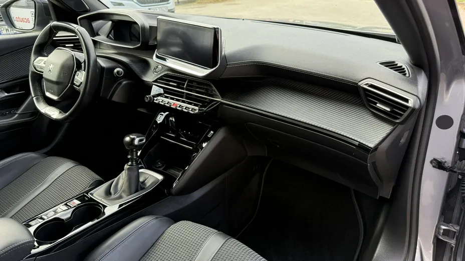 PEUGEOT 2008 -