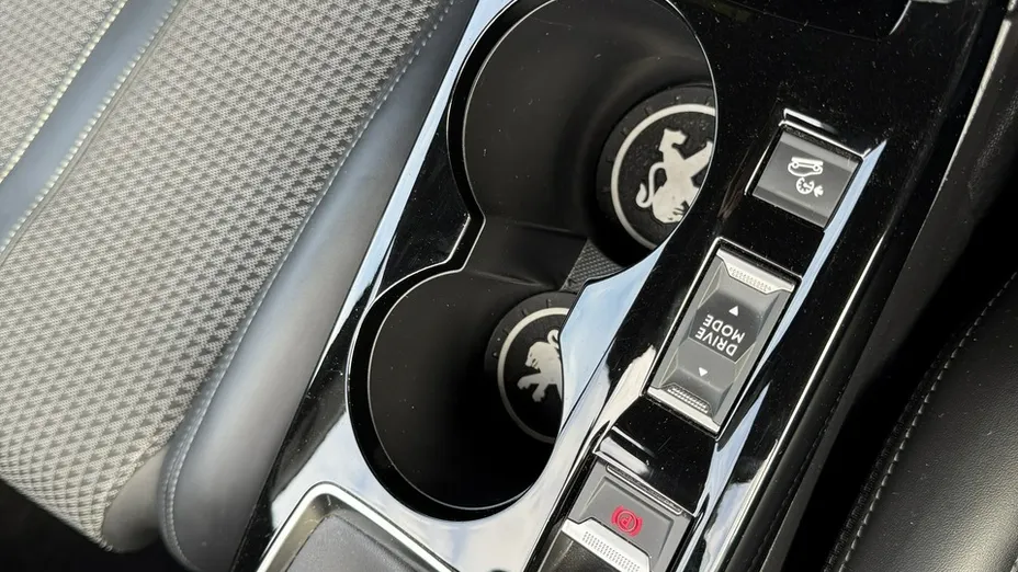 PEUGEOT 2008 -
