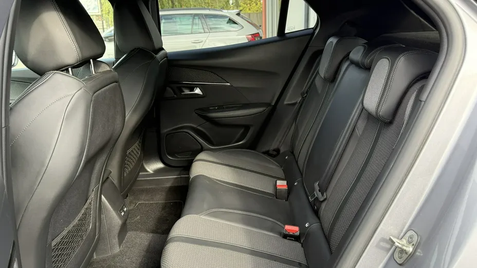 PEUGEOT 2008 -