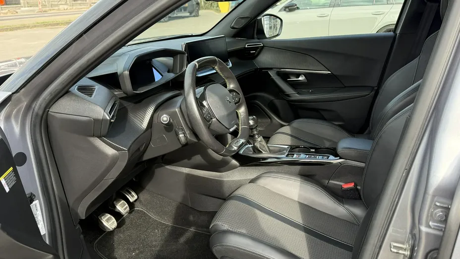 PEUGEOT 2008 -