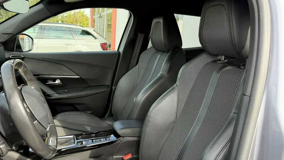 PEUGEOT 2008 -
