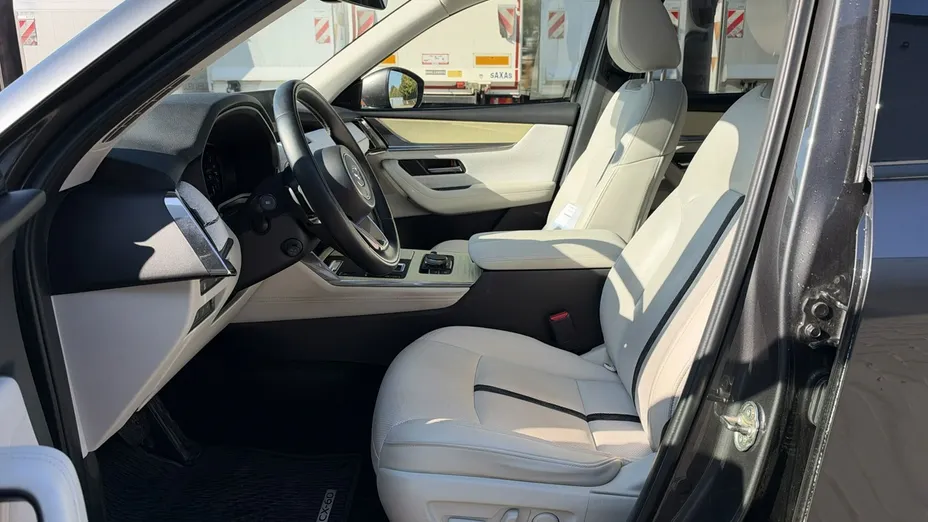 MAZDA CX-60 -