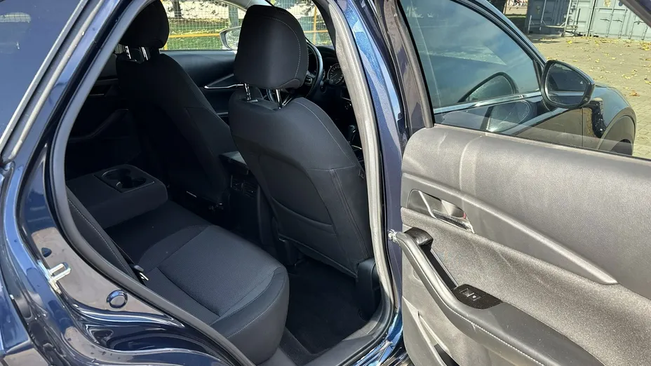 MAZDA CX-30 -
