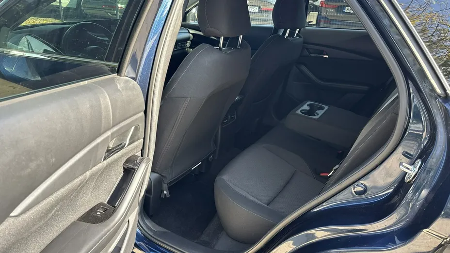 MAZDA CX-30 -