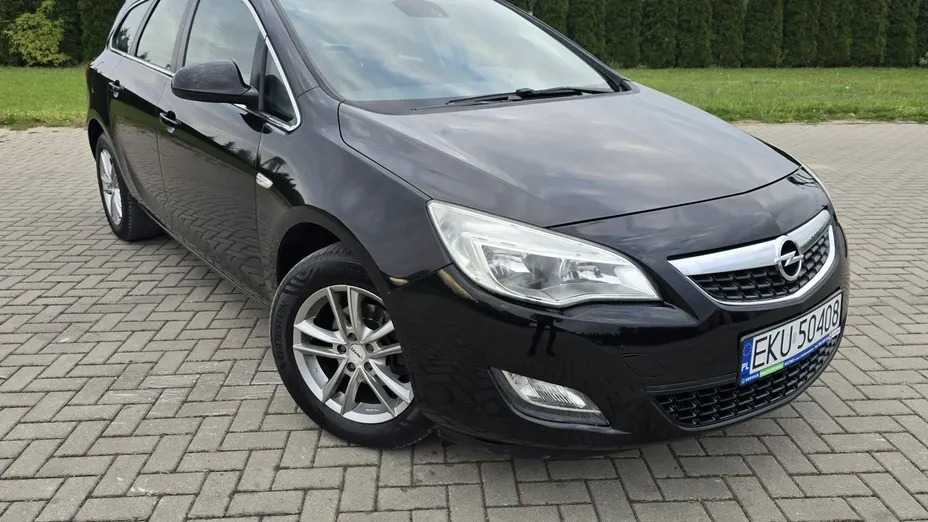 OPEL Astra -