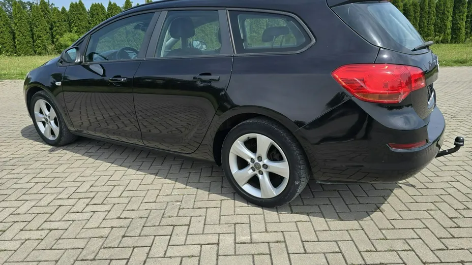 OPEL Astra -