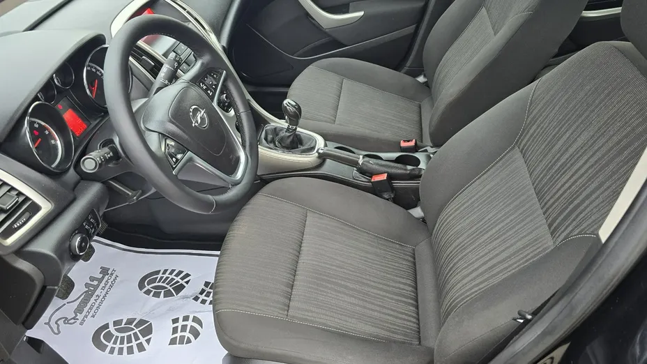 OPEL Astra -