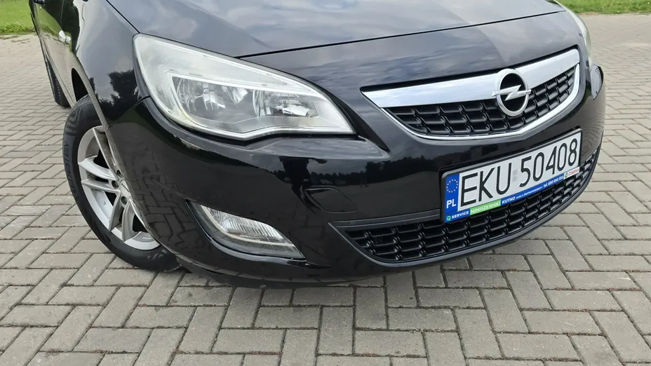 OPEL Astra -