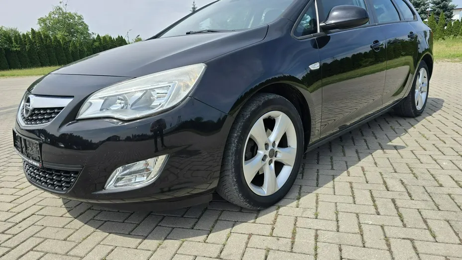 OPEL Astra -