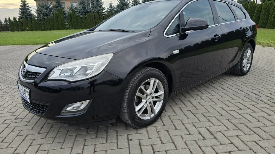 OPEL Astra -