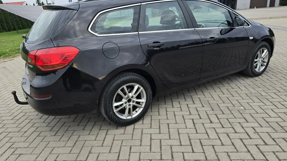 OPEL Astra -