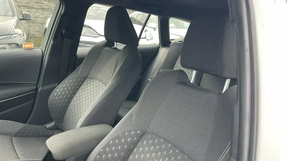TOYOTA Corolla -