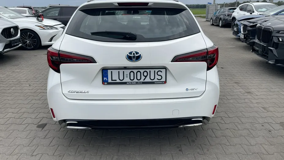TOYOTA Corolla -