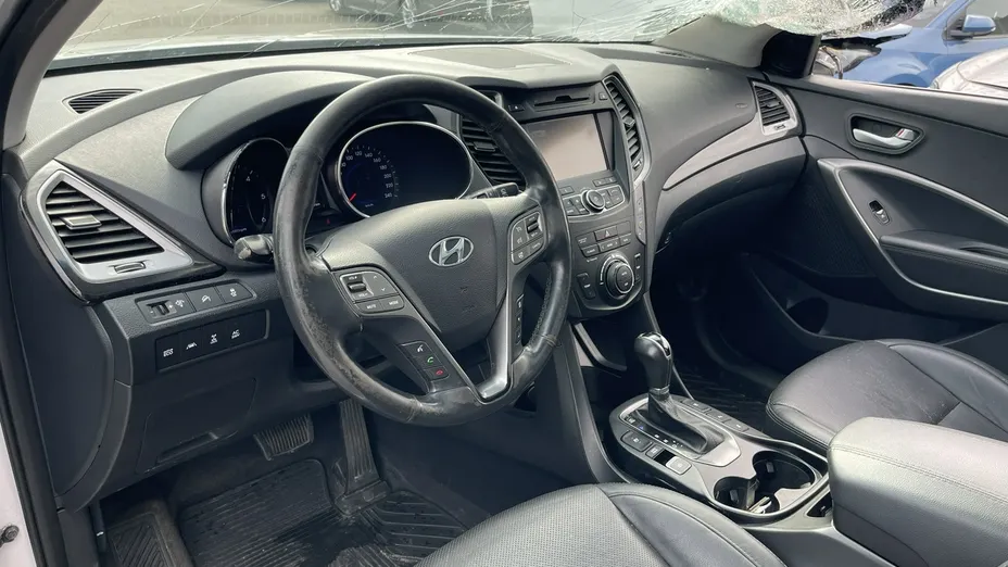 HYUNDAI Santa Fe -