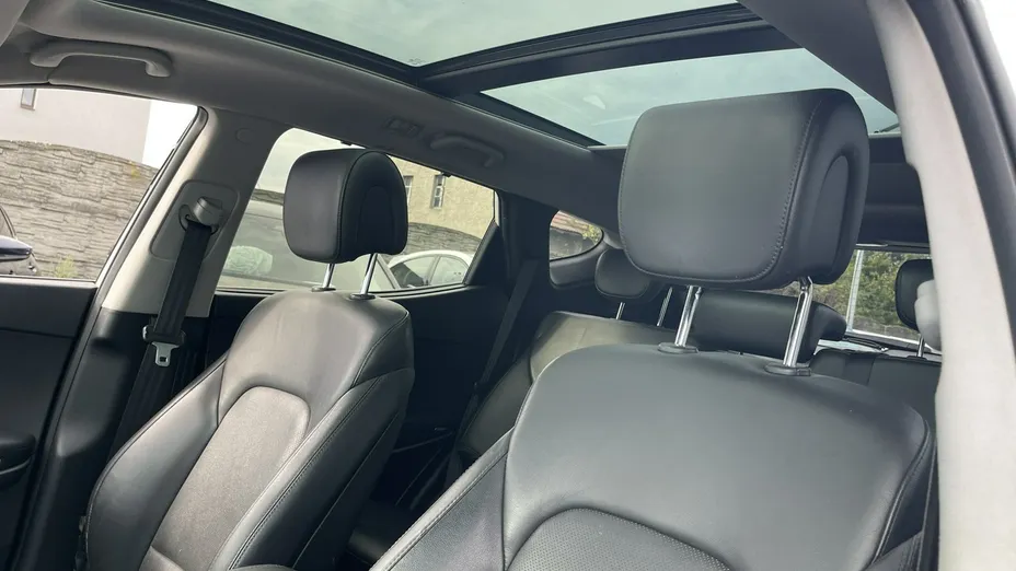 HYUNDAI Santa Fe -