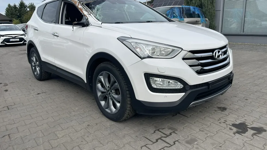 HYUNDAI Santa Fe -