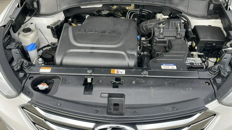HYUNDAI Santa Fe -