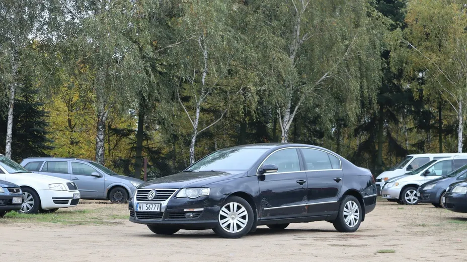 VOLKSWAGEN Passat -