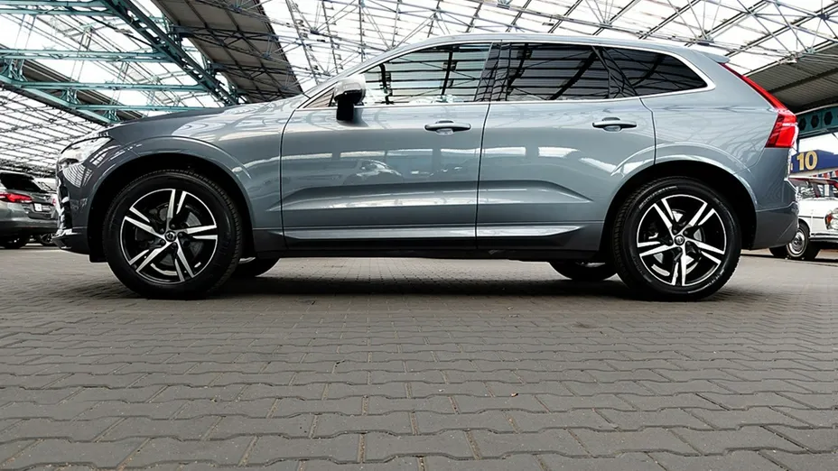 VOLVO XC60 -