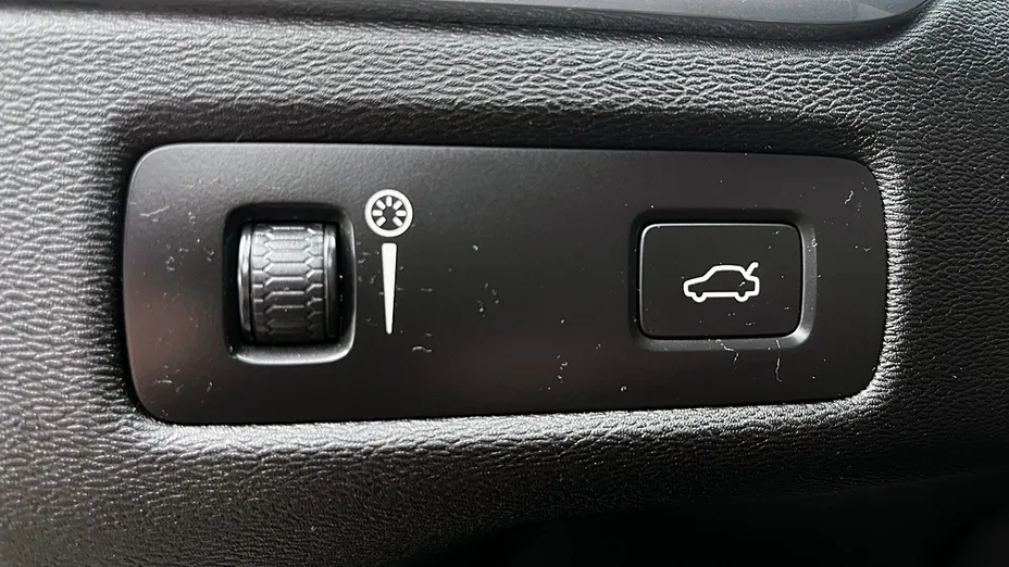 VOLVO XC60 -
