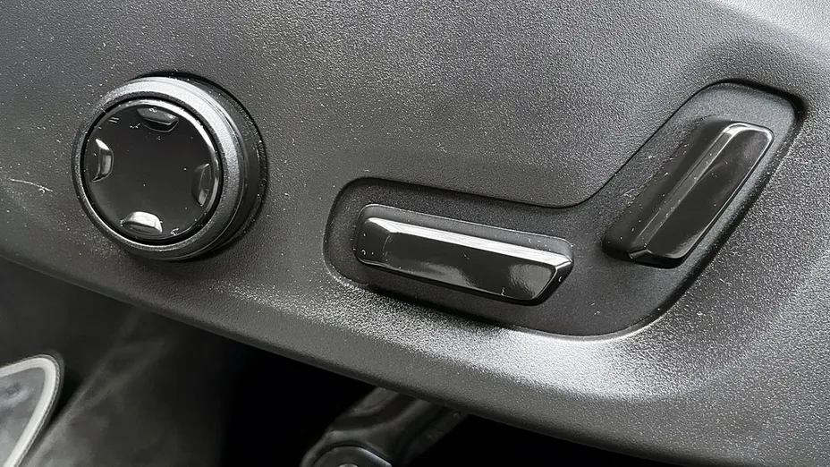 VOLVO XC60 -
