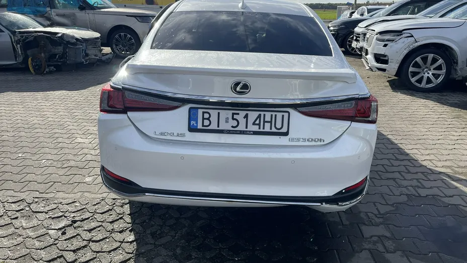LEXUS ES -