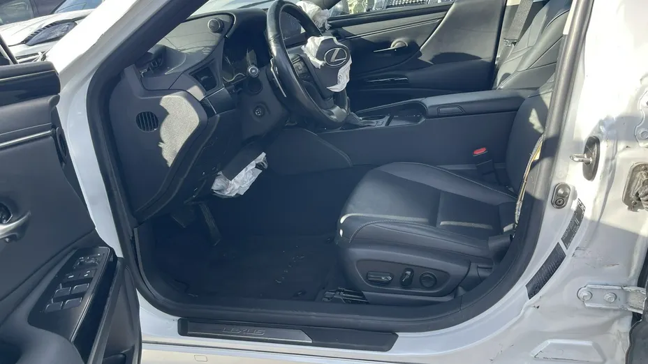 LEXUS ES -