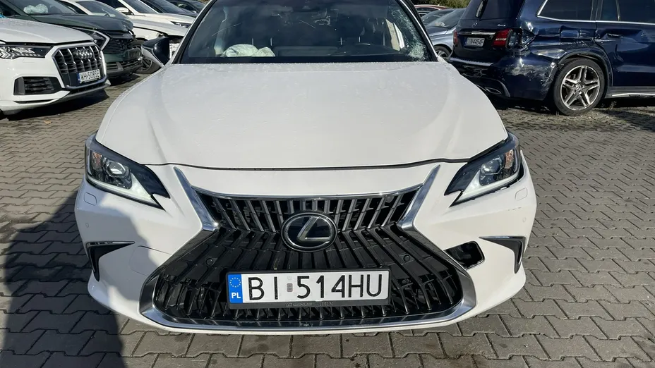 LEXUS ES -