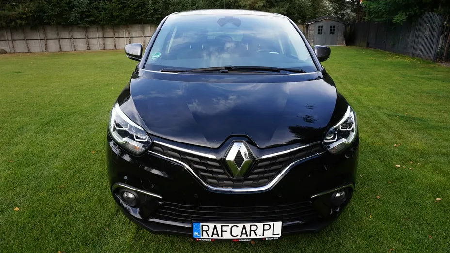 RENAULT Scenic -