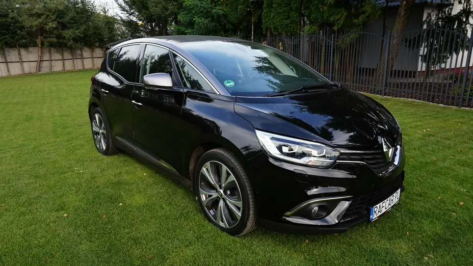 RENAULT Scenic -