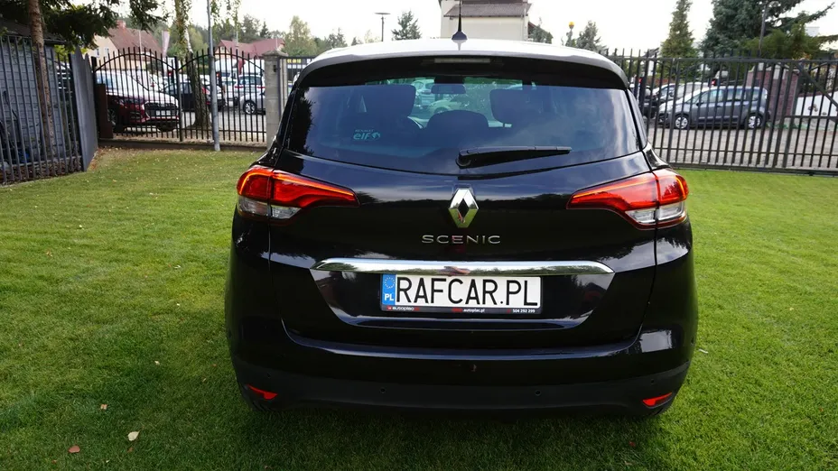 RENAULT Scenic -