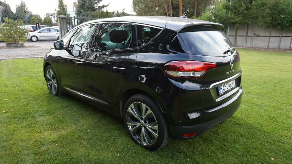 RENAULT Scenic -