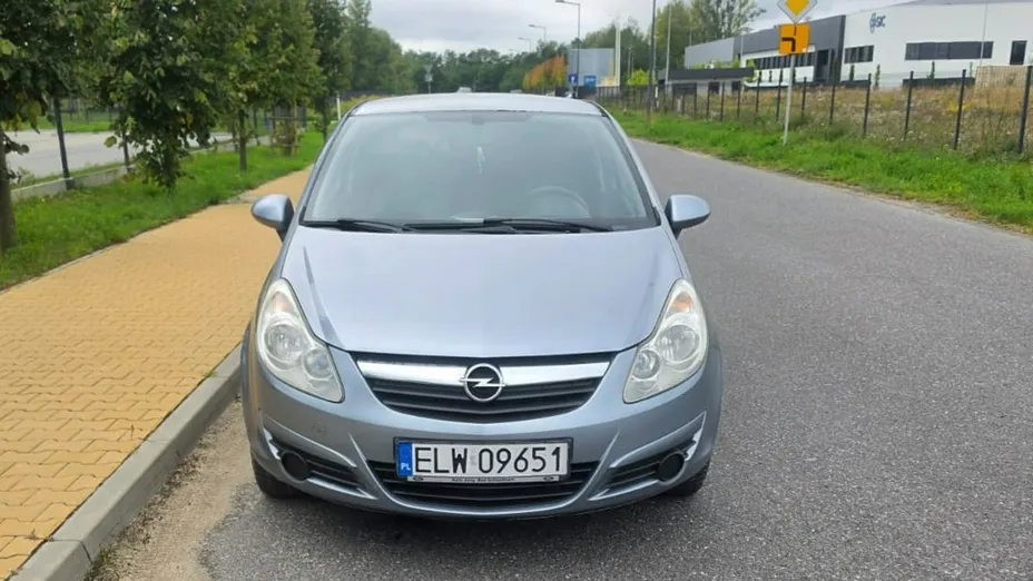 OPEL Corsa -