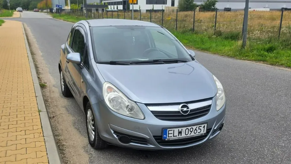OPEL Corsa -