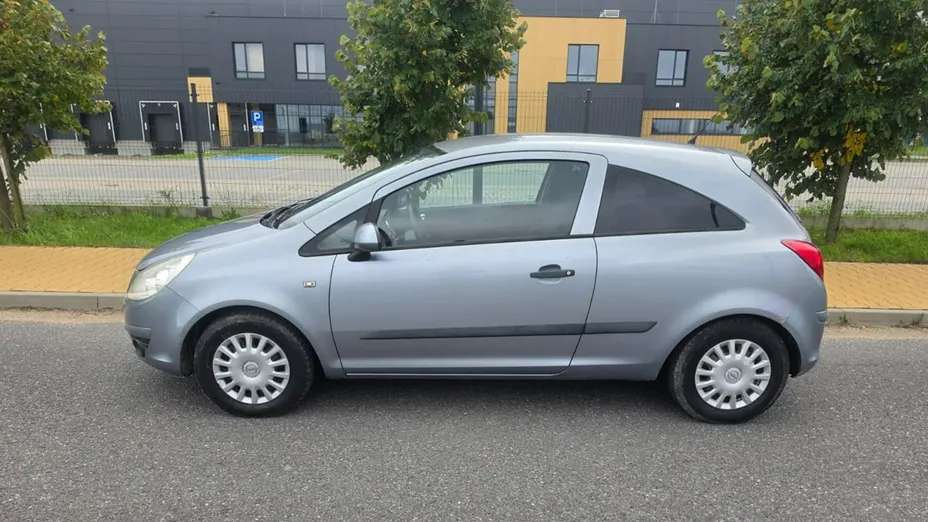OPEL Corsa -