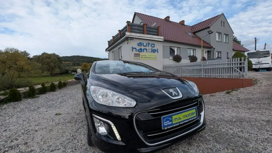 PEUGEOT 308 -