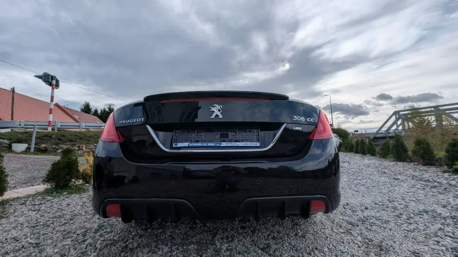 PEUGEOT 308 -