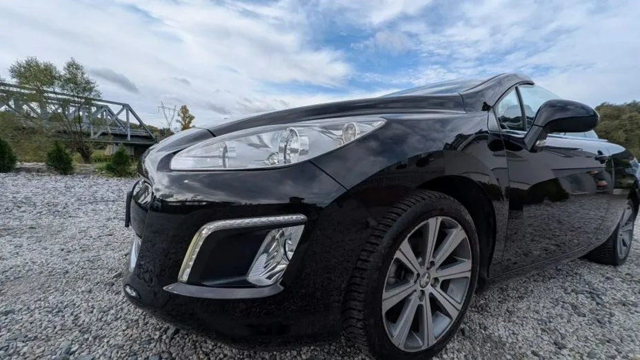 PEUGEOT 308 -