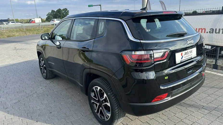 JEEP Compass -