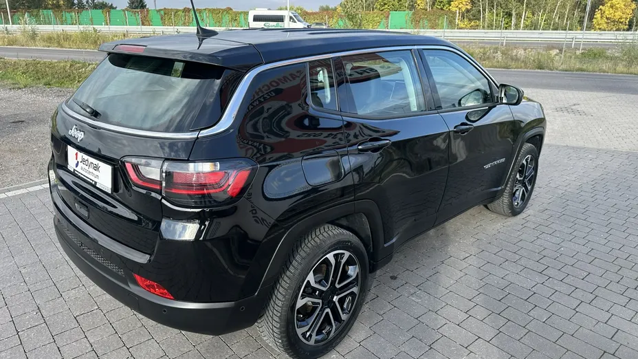 JEEP Compass -