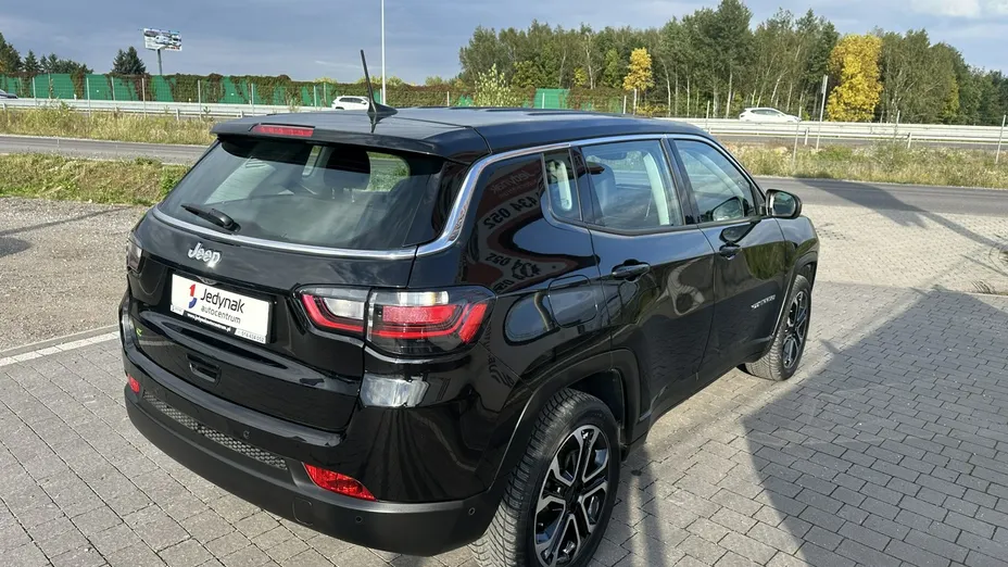 JEEP Compass -