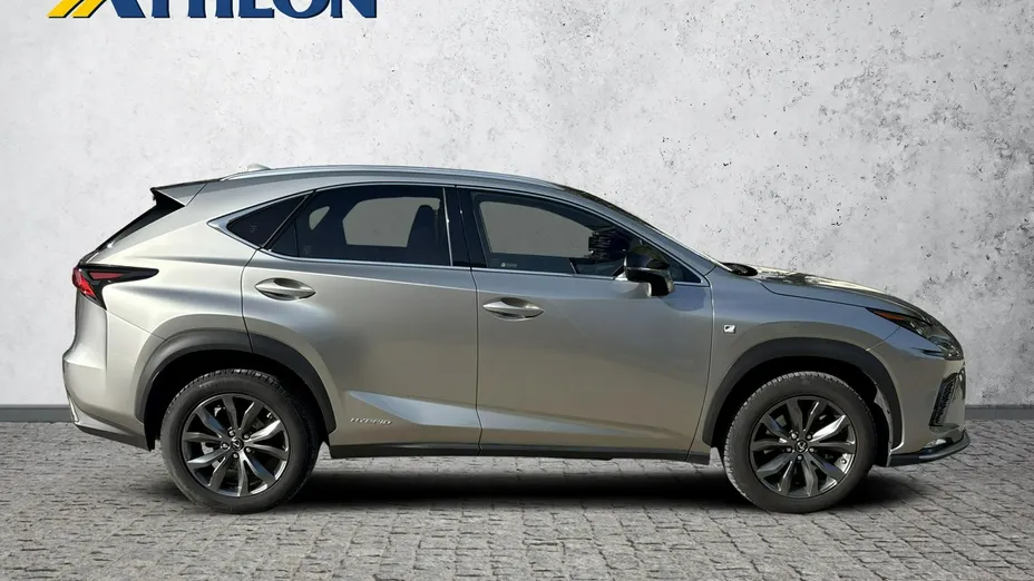 LEXUS NX -