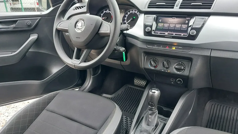 SKODA Fabia -