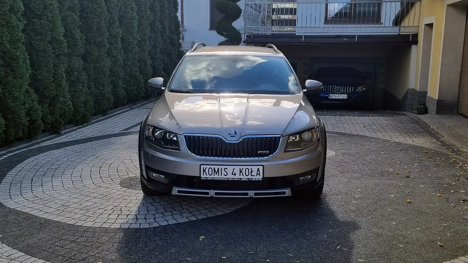 SKODA Octavia -