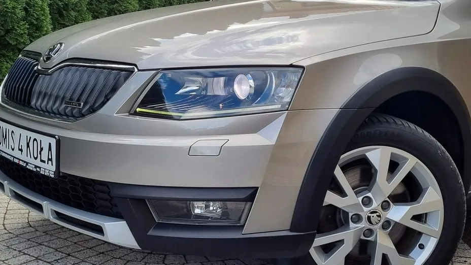 SKODA Octavia -