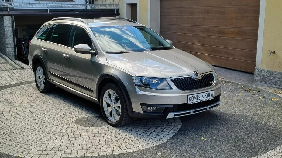 SKODA Octavia -