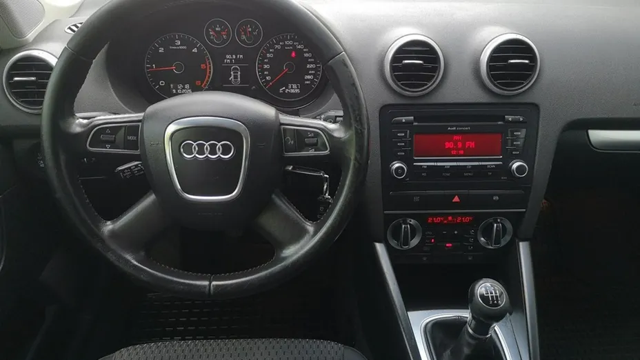 AUDI A3 Sportback -