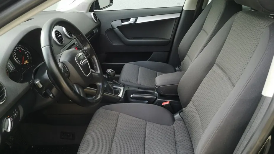 AUDI A3 Sportback -